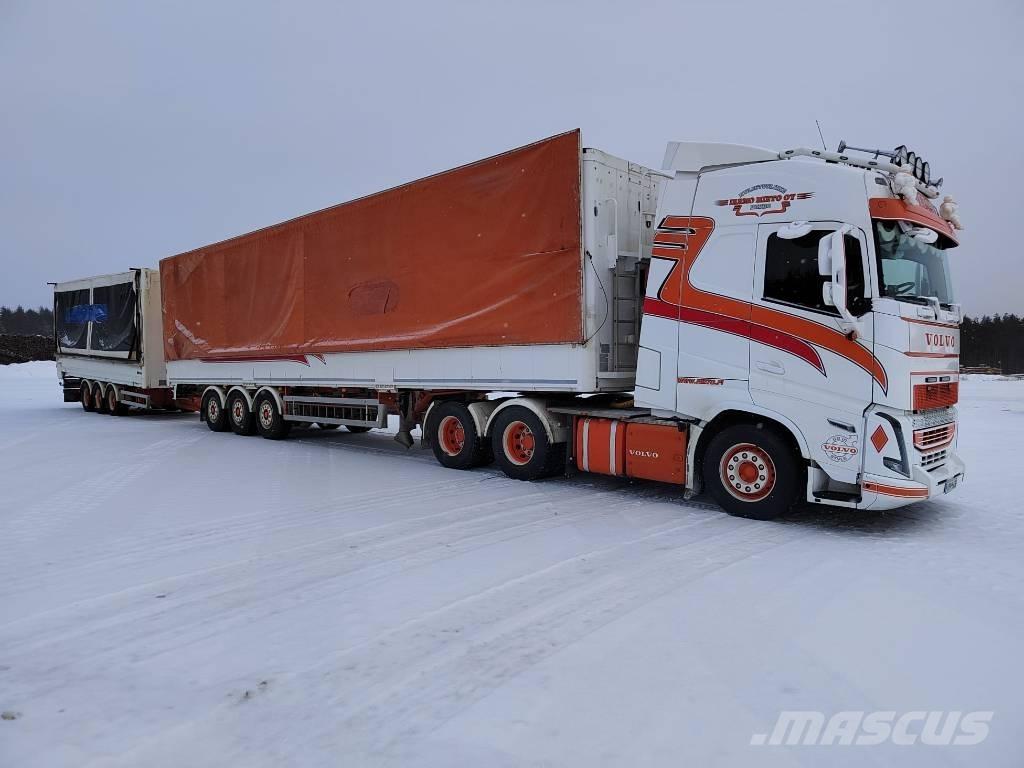 Knapen K 502 Puspriekabės skiedroms vežti