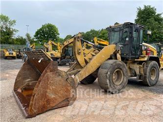 CAT 930 K Naudoti ratiniai krautuvai