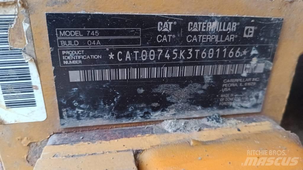 CAT 745 Karjeriniai savivarčiai