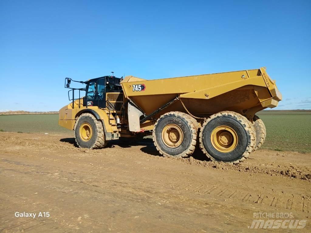 CAT 745 Karjeriniai savivarčiai