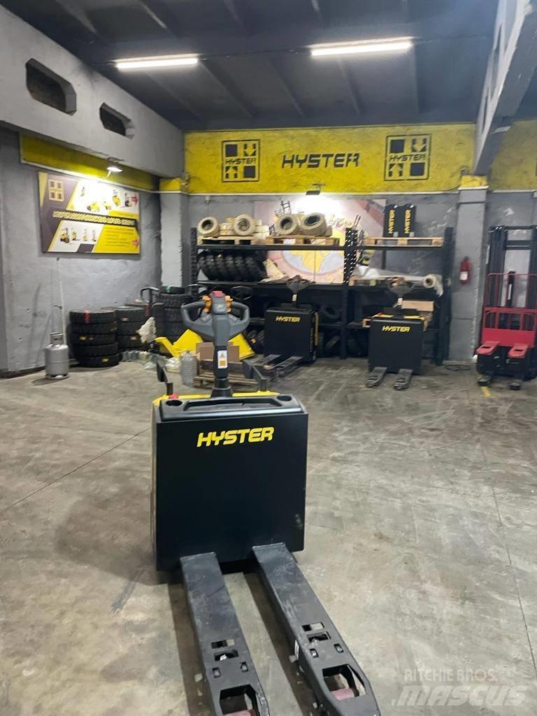 Hyster P2.0UTS Žemų aukščių keltuvai su platforma