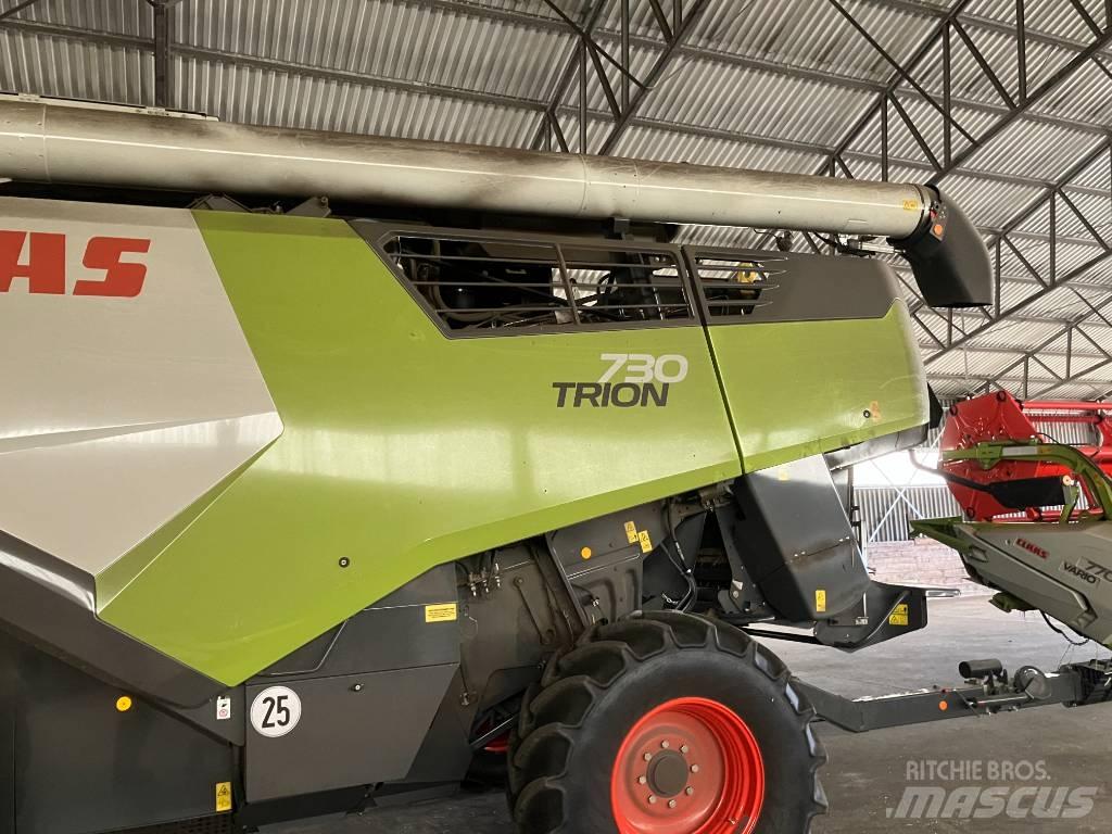 CLAAS Trion 730 Derliaus nuėmimo kombainai