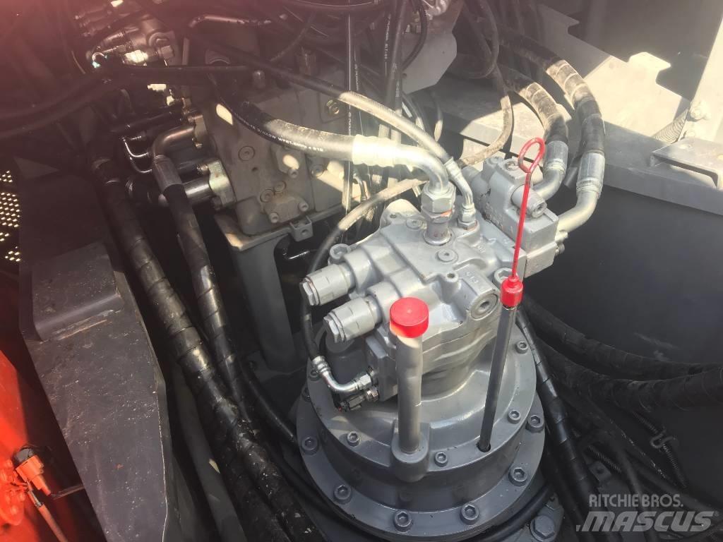 Hitachi ZX 240-3 Vikšriniai ekskavatoriai