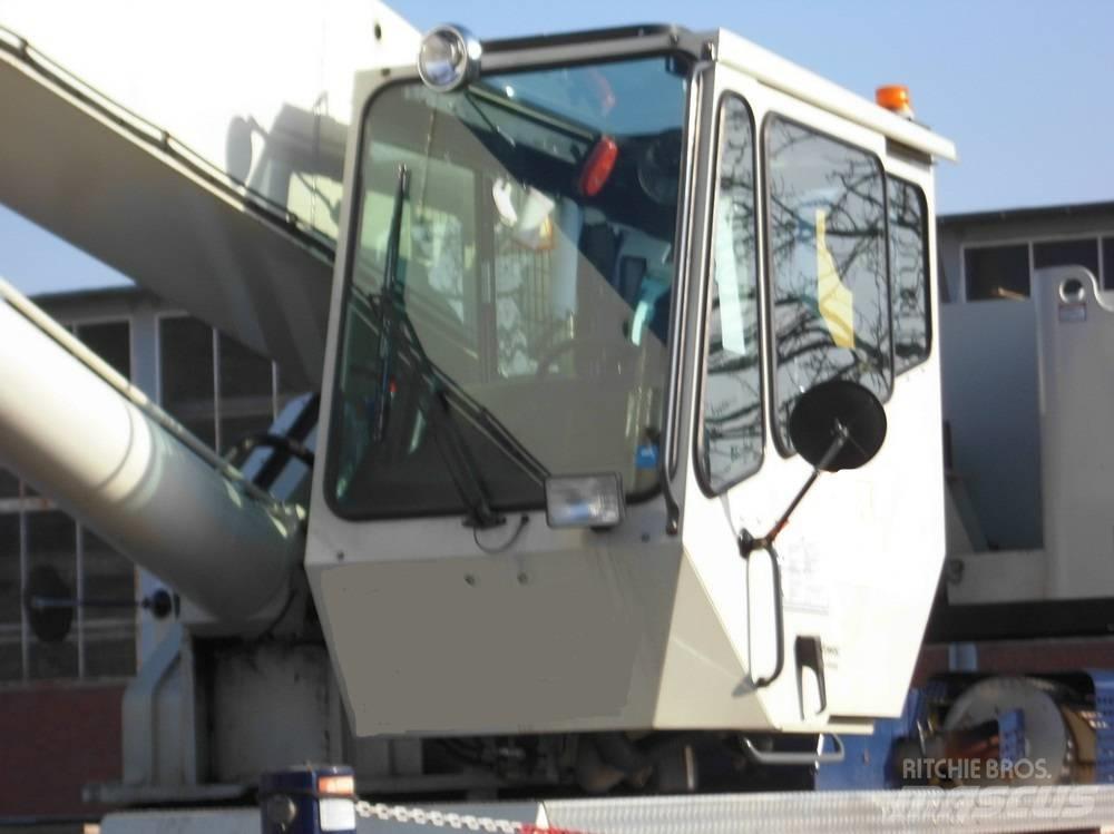 Grove RT 650 E Neapdoroto reljefo kranai