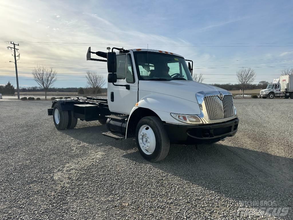 International 4400 Šiukšliavežės