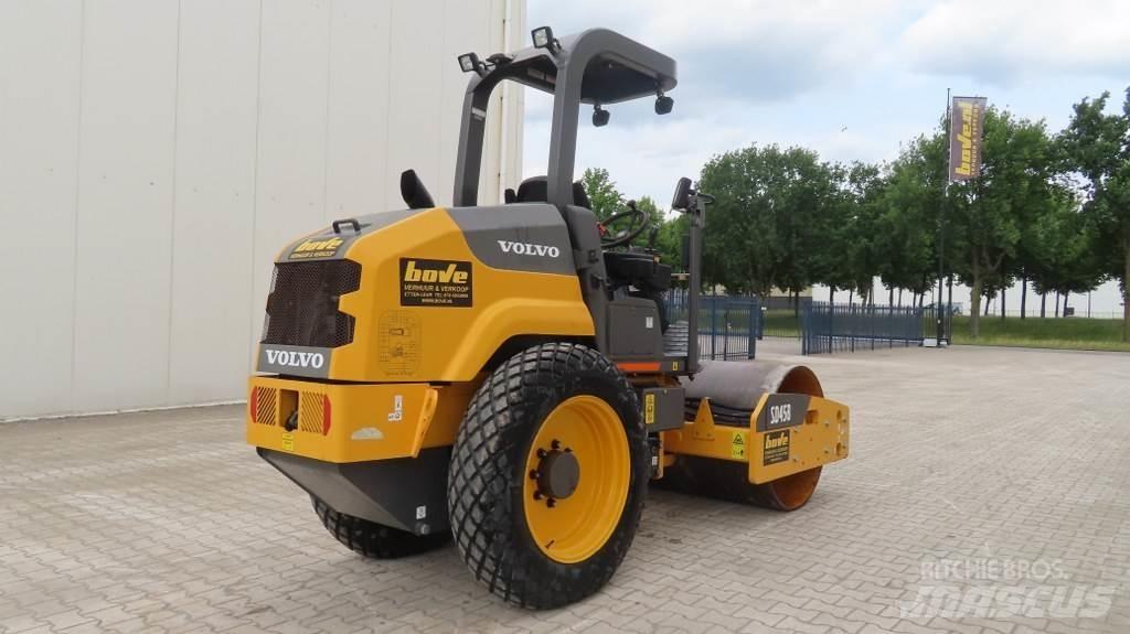 Volvo SD45B Vieno būgno volai