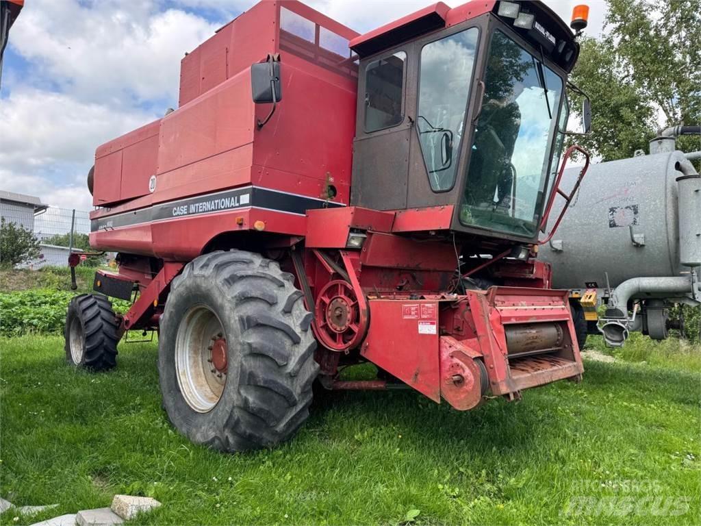 Case IH 1680 Axial Derliaus nuėmimo kombainai