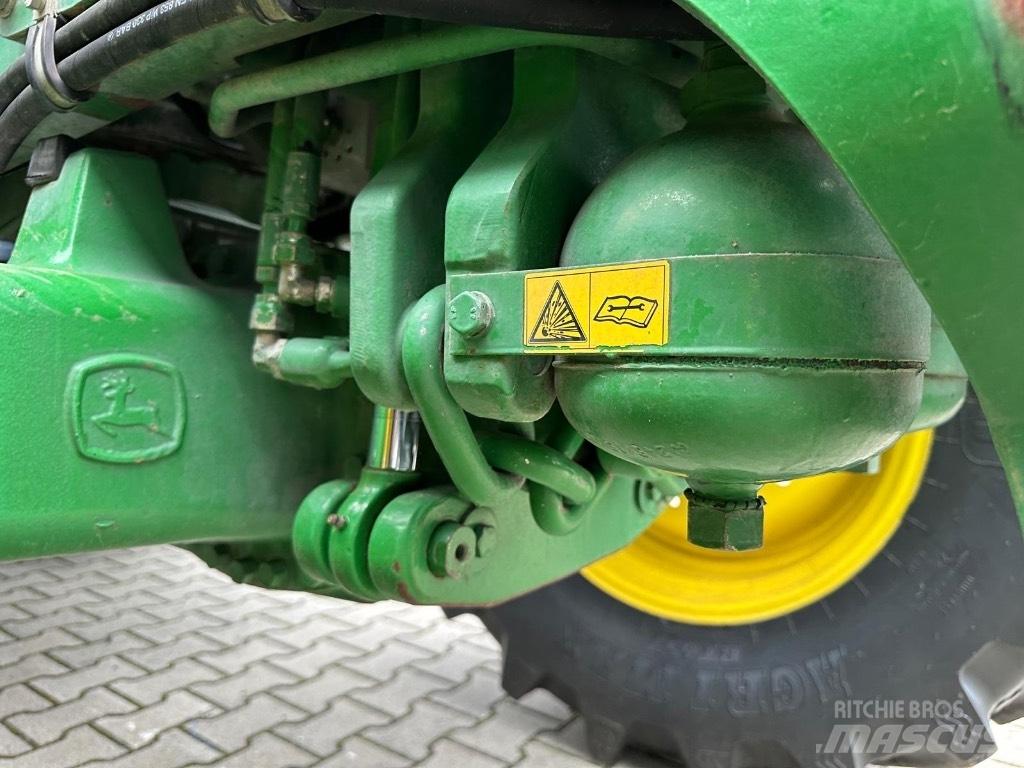 John Deere 6920 S Traktoriai