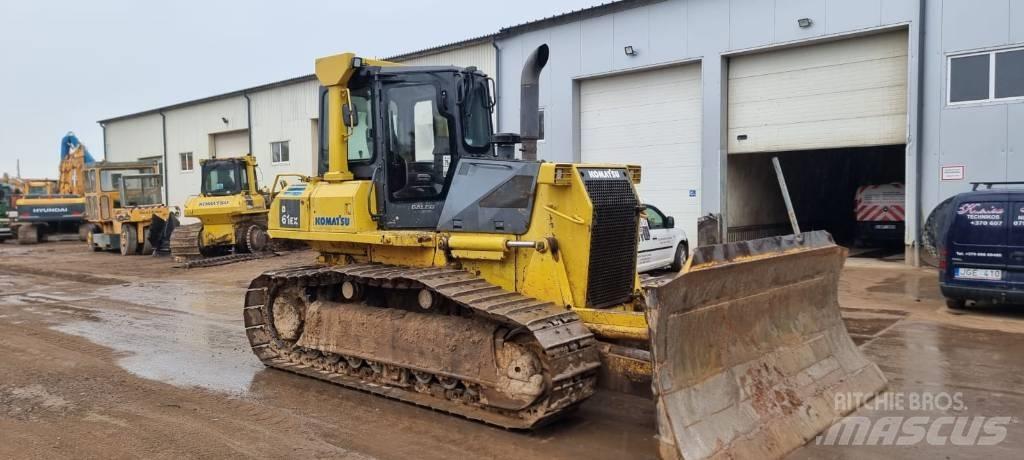 Komatsu D 61 EX-15 Vikšriniai buldozeriai
