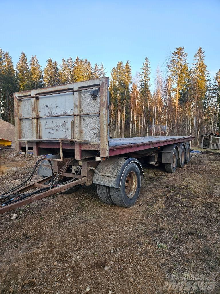 Kaupe Perävaunu Savivartės priekabos