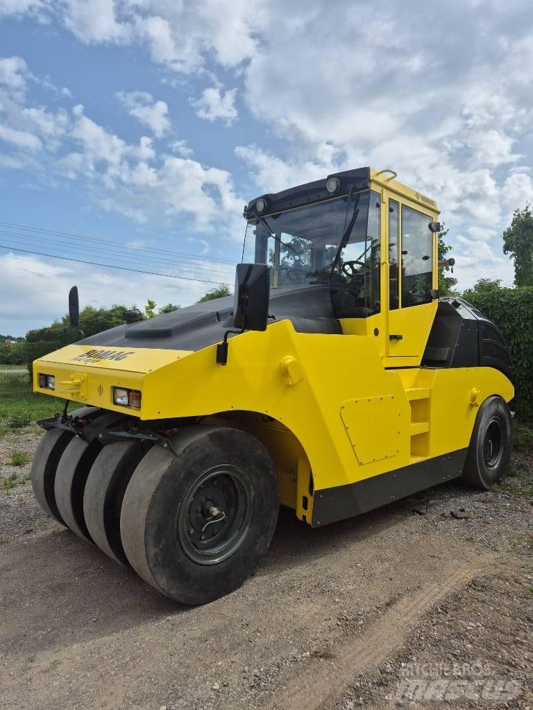 Bomag BW 24 R H Pneumo volai