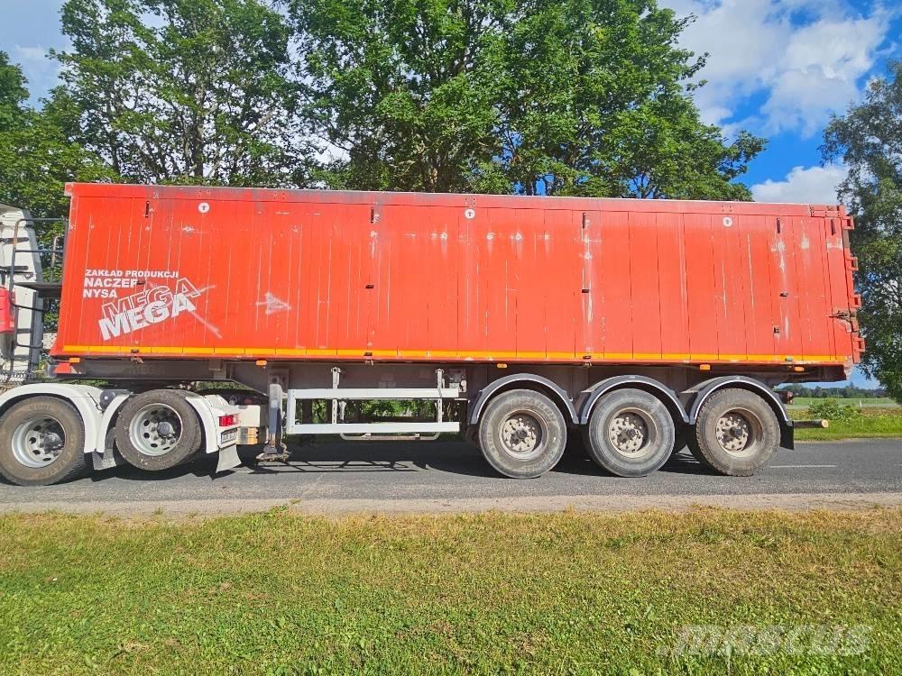 Mega MNW Savivartės puspriekabės