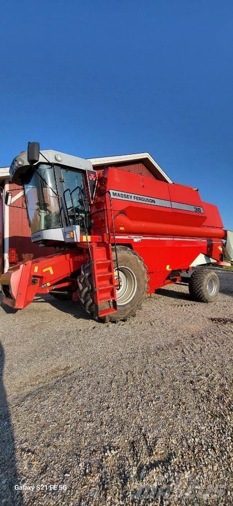 Massey Ferguson 36 Derliaus nuėmimo kombainai