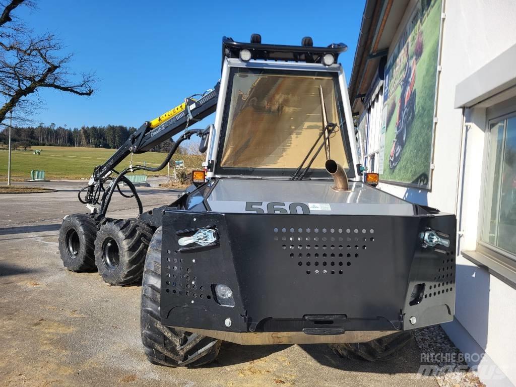 Malwa 560 4 C Miško technika (Harvesteriai)
