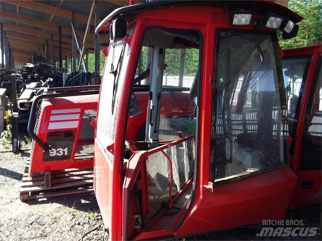 Komatsu 875 Kabinos ir salonai