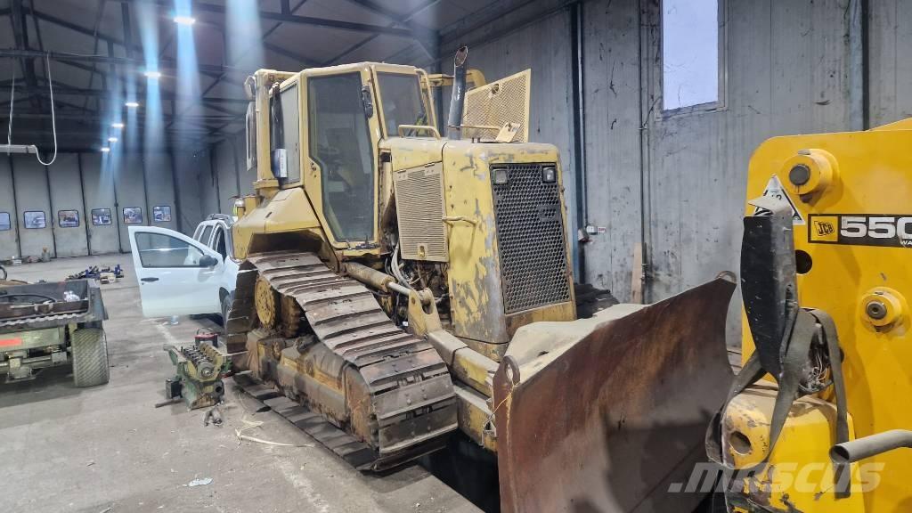 CAT D5 FOR PARTS Vikšriniai buldozeriai