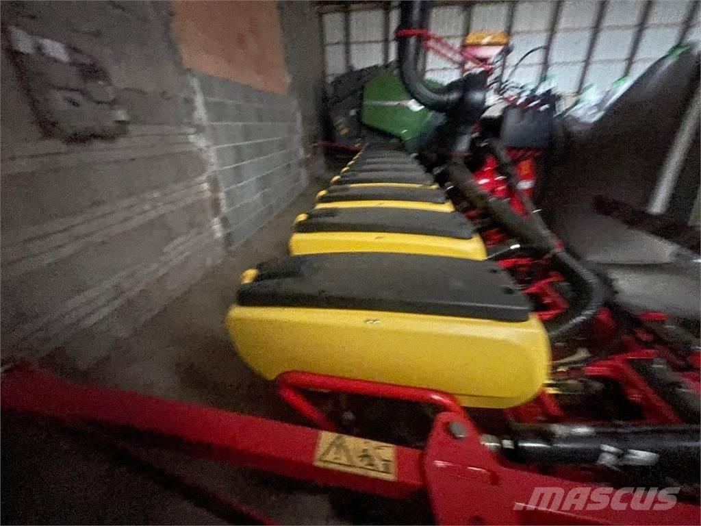 Väderstad TPV 12 Tiksli sėjimo technika