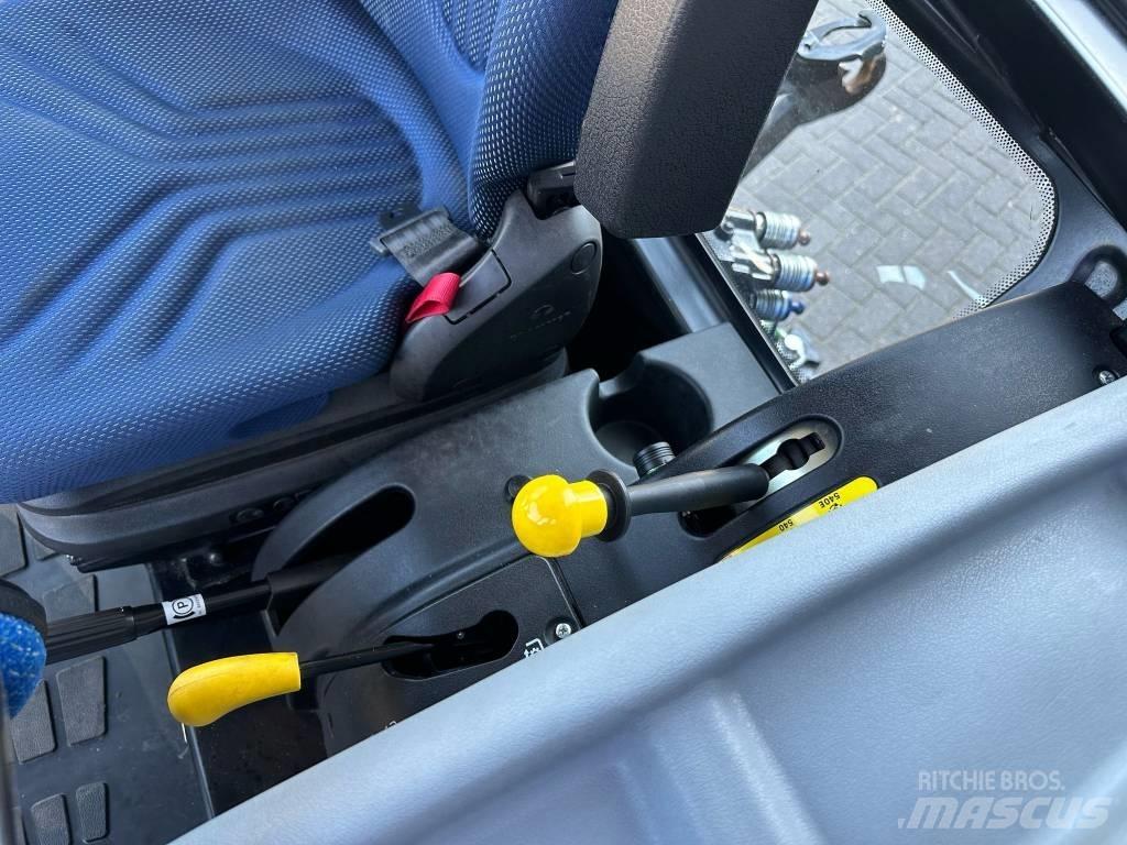 New Holland T4.75 S Traktoriai