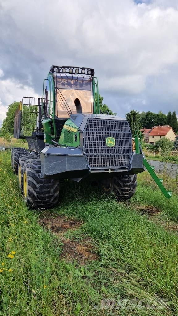 John Deere 1010G Naudoti miškovežiai (Forvarderiai)