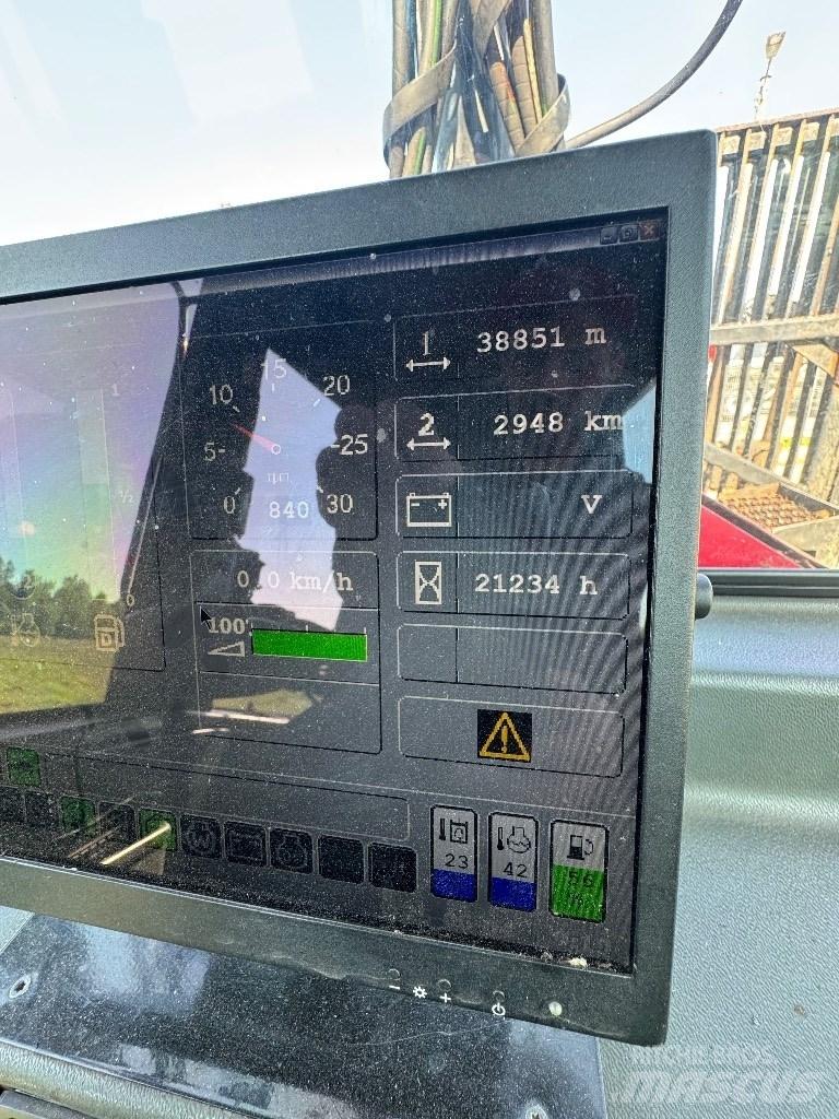 Komatsu 840.4 Naudoti miškovežiai (Forvarderiai)