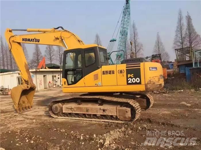 Komatsu PC 200-7 Vikšriniai ekskavatoriai