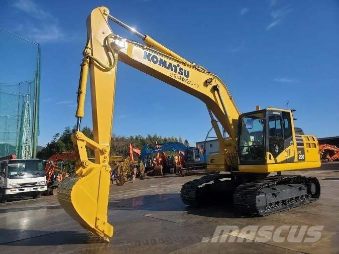 Komatsu PC 200 Vikšriniai ekskavatoriai