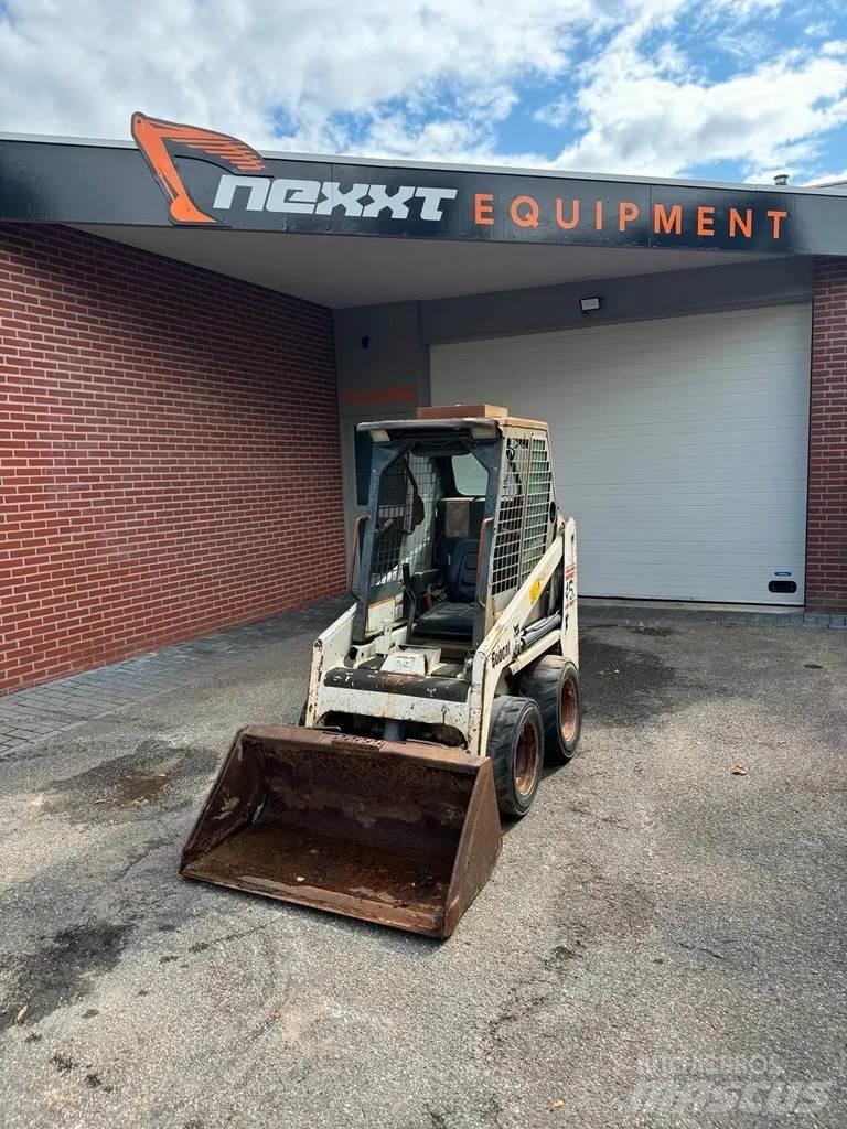 Bobcat 463 Krautuvai su šoniniu pasukimu
