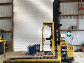 Hyster R30XMF2 Didelių aukščių keltuvai-krautuvai
