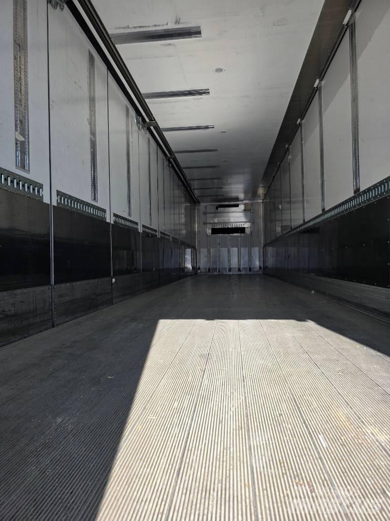 VAK SEMITRAILER Puspriekabės su izoterminiu kėbulu