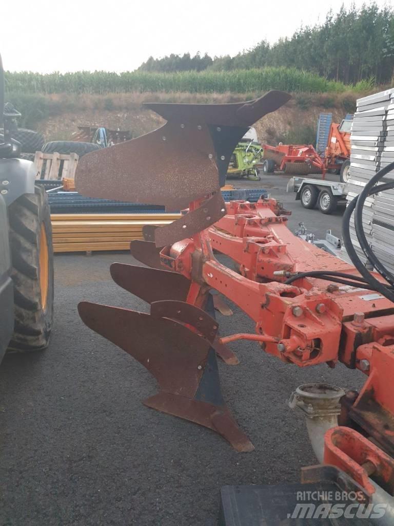 Kuhn 375E Standartiniai plūgai