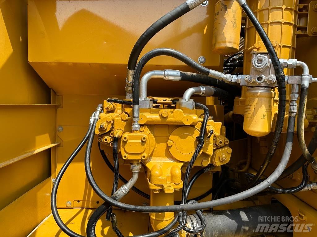 CAT CAT320C Vidutinės galios ekskavatoriai 7-12 t