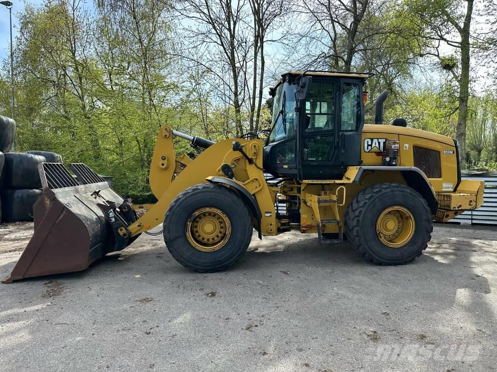 CAT 938M Naudoti ratiniai krautuvai