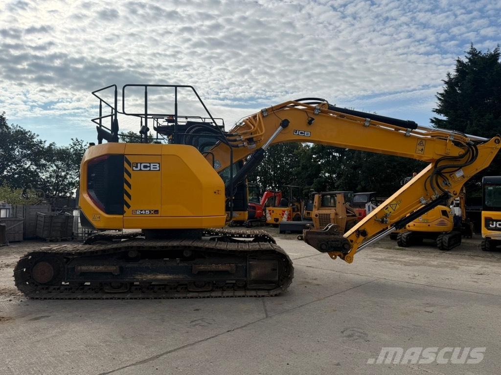 JCB 245 XLR Vikšriniai ekskavatoriai