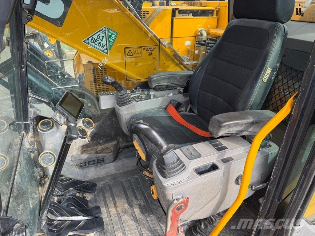JCB 245 XLR Vikšriniai ekskavatoriai
