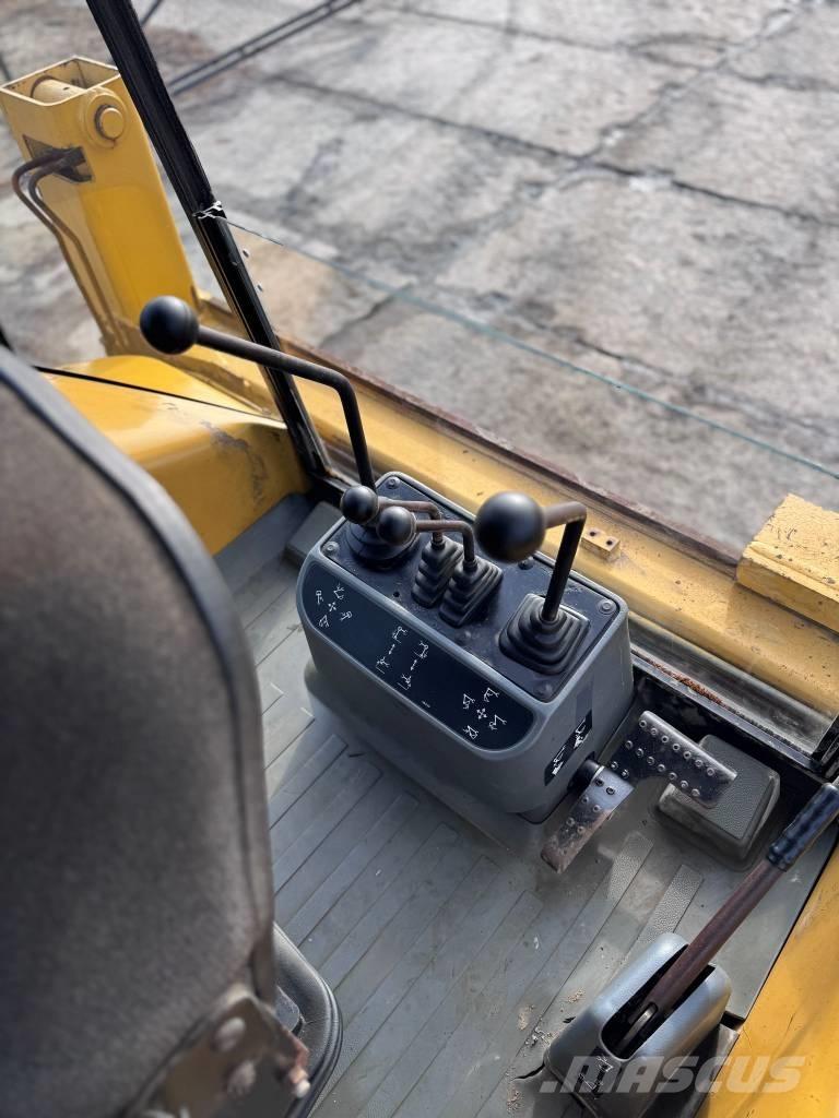 CAT 428 C Ekskavatoriniai krautuvai