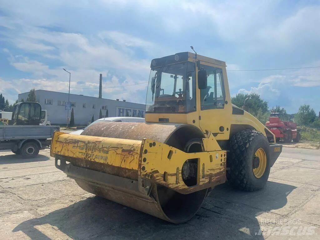 Bomag BW213 DH-4 Vieno būgno volai