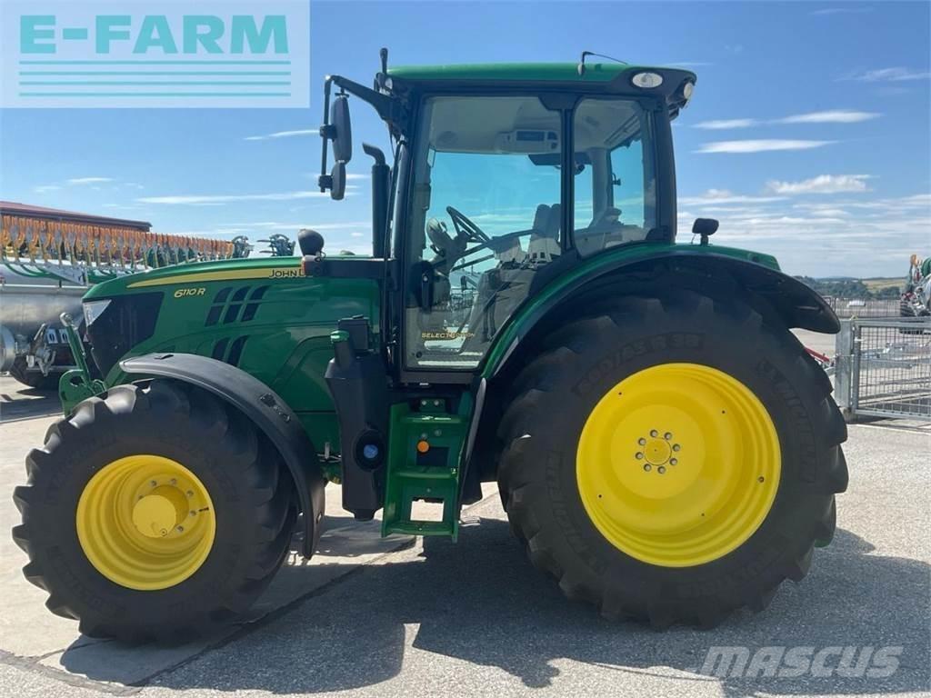 John Deere 6110R Traktoriai