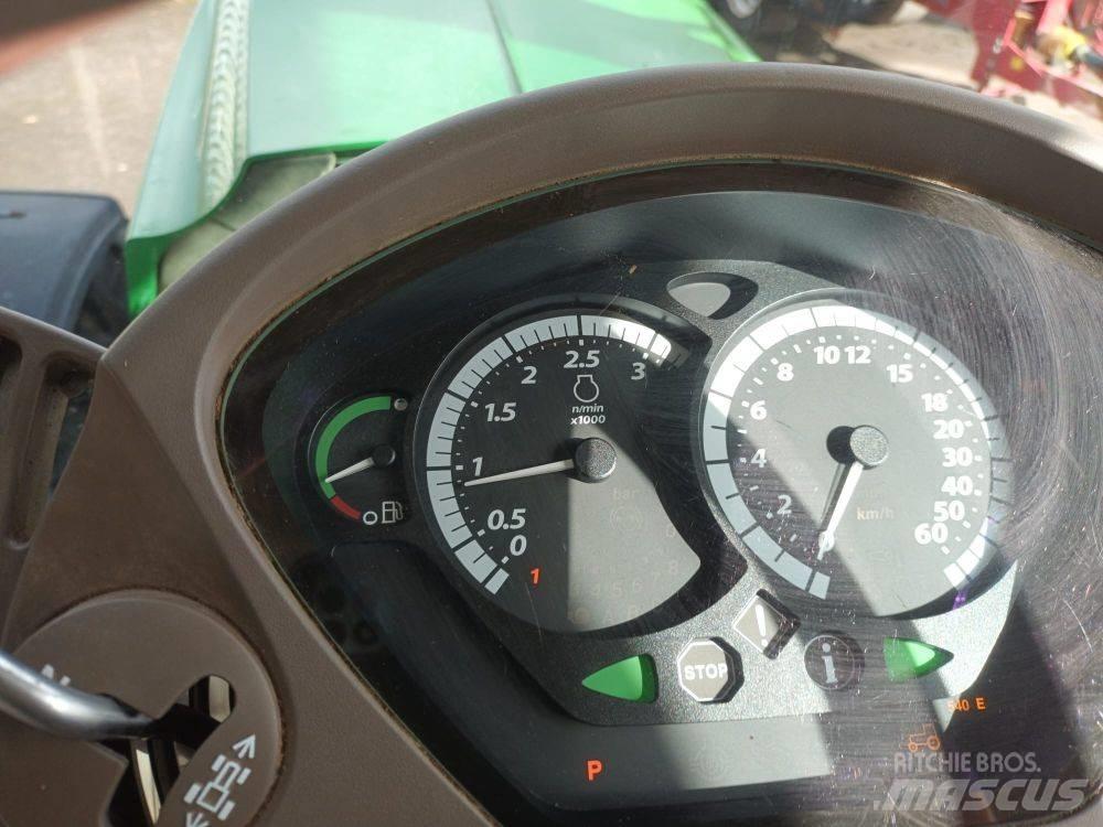John Deere 6130 R Traktoriai