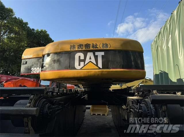 CAT 320 C Vikšriniai ekskavatoriai