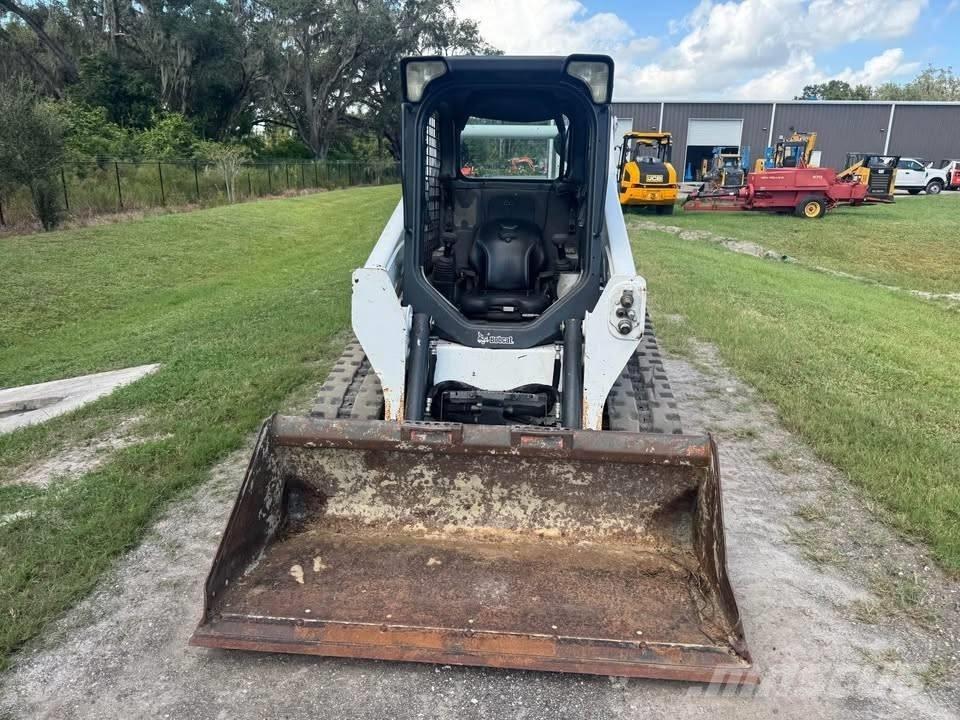 Bobcat T 590 Krautuvai su šoniniu pasukimu