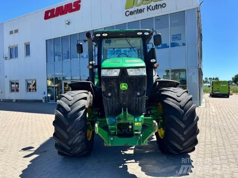 John Deere 7215 Traktoriai
