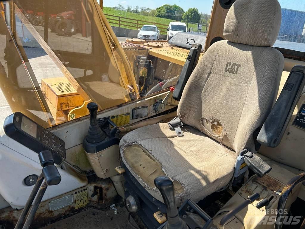 CAT 312 Vikšriniai ekskavatoriai