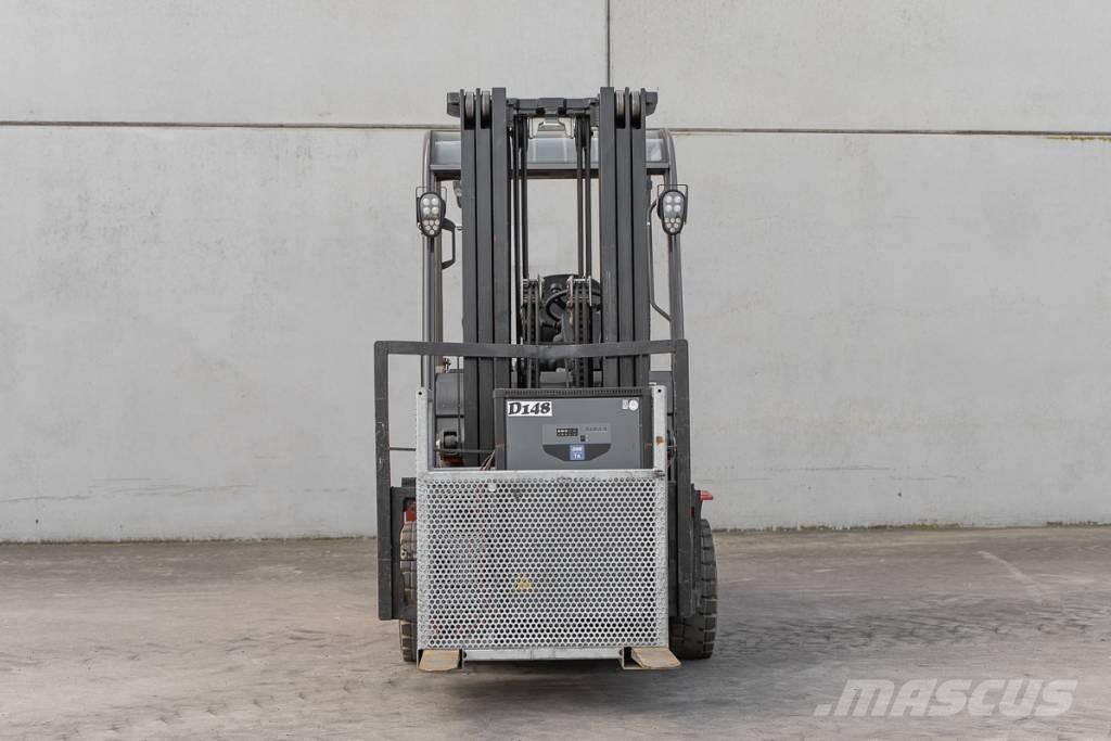 Manitou ME 430 Elektriniai šakiniai krautuvai