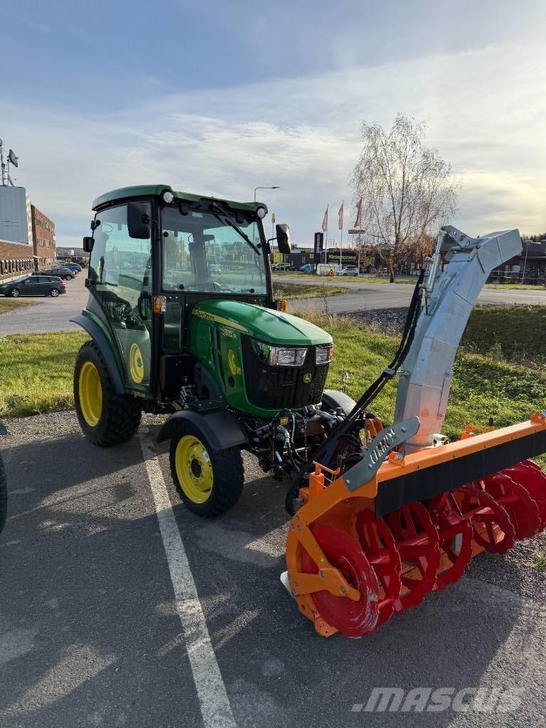 John Deere 2032 R Naudoti kompaktiški traktoriai