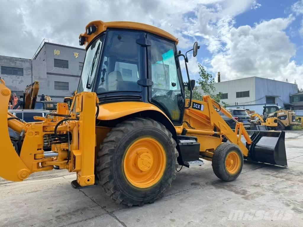 JCB 3CX Ekskavatoriniai krautuvai