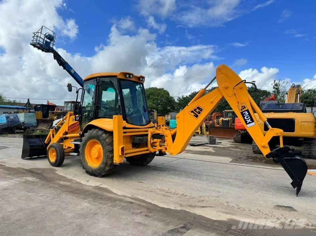 JCB 3CX Ekskavatoriniai krautuvai