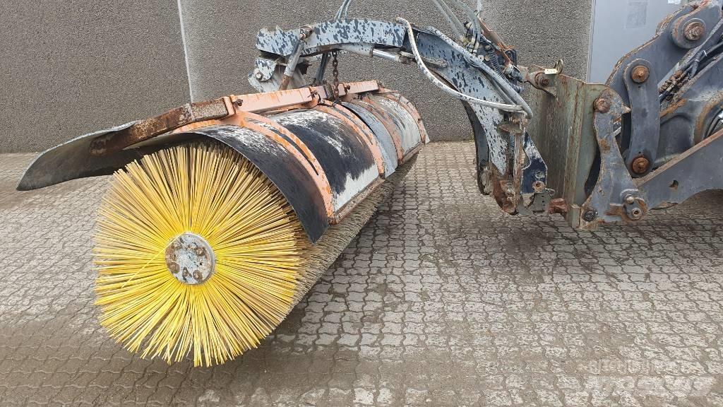  kost 335cm Kita kelių ir sniego technika