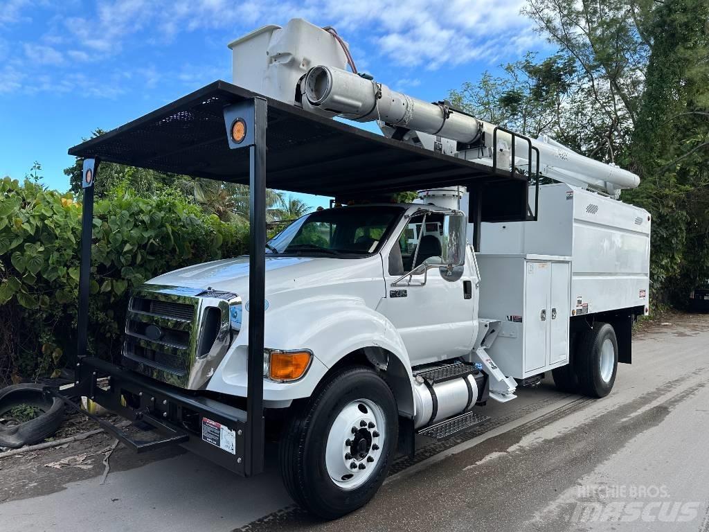 Ford F 750 Kita