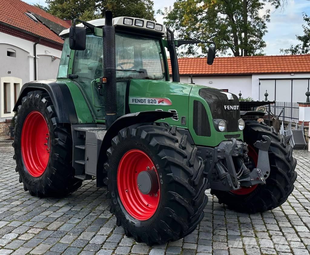 Fendt 820 VO Traktoriai