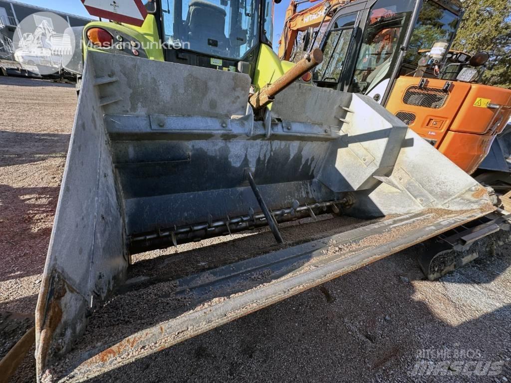 CLAAS Arion 410 Traktoriai